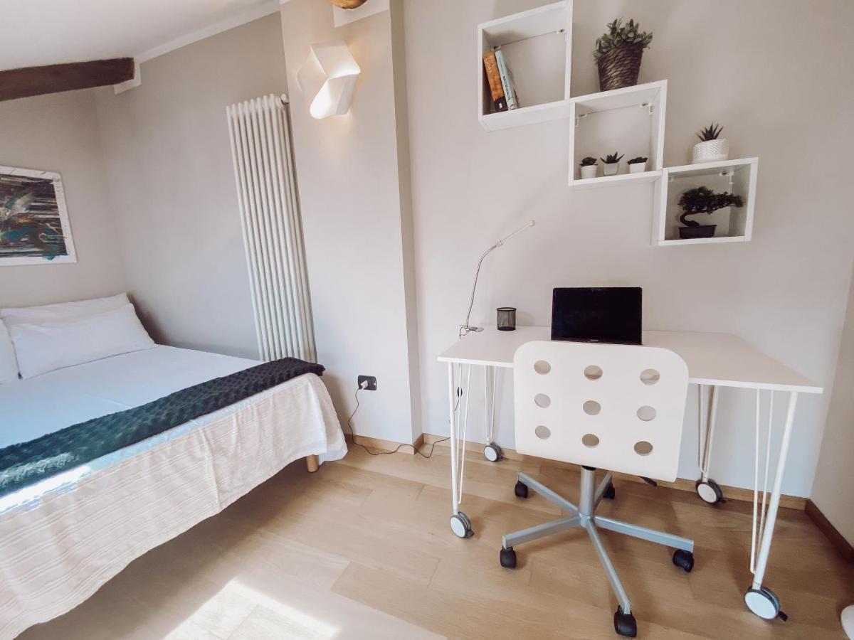 Historic Center Charming Apartment Free Wi-Fi Savigliano Ngoại thất bức ảnh